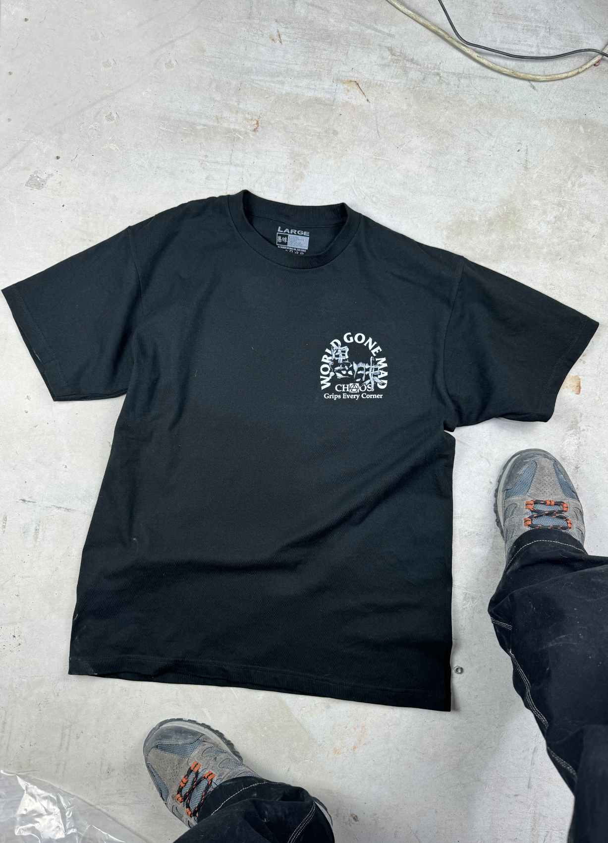 [愚昧] Burn&#039;em all T-Shirts black